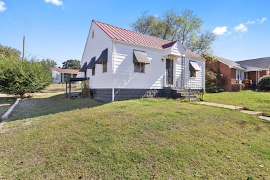 1610 E 29th St, Sheffield, AL 35660 - photo 3