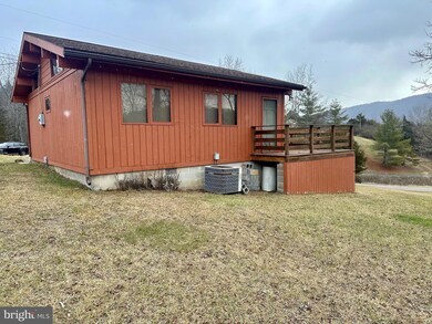 27 Hummingbird Heights W, Franklin, WV 26807 - photo 5