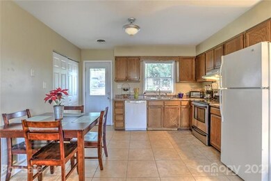 Unit B- Kitchen w/Tiled Floors