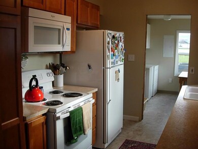 3388 Table Rock Rd, Medford, OR 97504 - photo 6