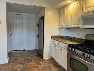 27 Pleasant St unit 1, Middleton, MA 01949 - photo 5