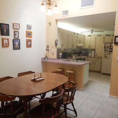 #803 Dining Kitchen