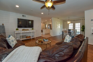 2110 Hewitt Dr, Houston, TX 77018 - photo 5