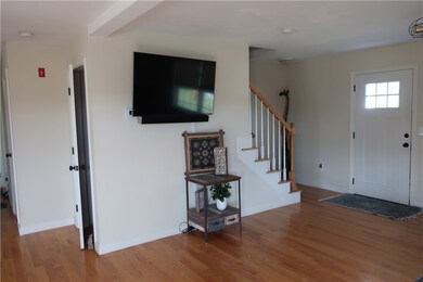 61 Fieldside Dr, Woonsocket, RI 02895 - photo 4