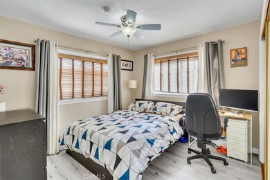 2518 Carnegie Ln unit C, Redondo Beach, CA 90278 - photo 7