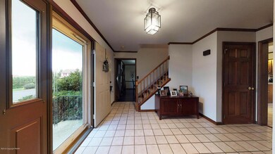 1834 Belleview Cir, Whitehall, PA 18052 - photo 4