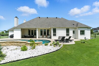 363 Red Bird Dr, Springtown, TX 76082 - photo 5