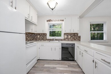 84 Pine Valley Dr, Dracut, MA 01826 - photo 7