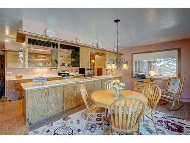 Casual dining space adjacent to kitchen