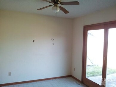 13435 Wheat Mill Ct, Grabill, IN 46741 - photo 5