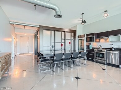 Dining/Poker Table