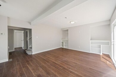 1907 Southlawn Dr, Des Moines, IA 50315 - photo 5