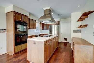 10322 Lynbrook Hollow St, Houston, TX 77042 - photo 4