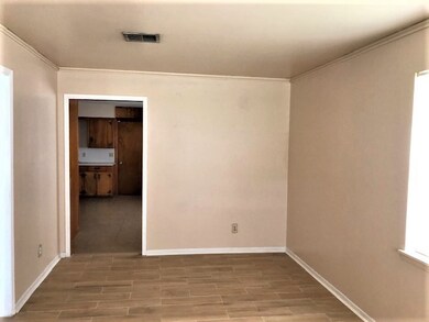 4802 Bricker St, Houston, TX 77033 - photo 5