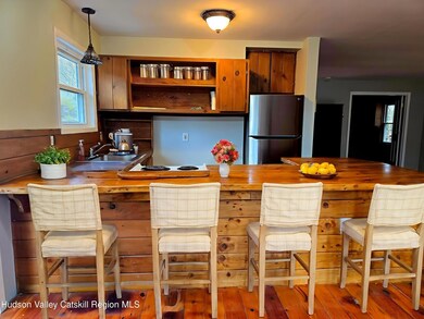 20251114_110640 - Kitchen - Farmhouse -