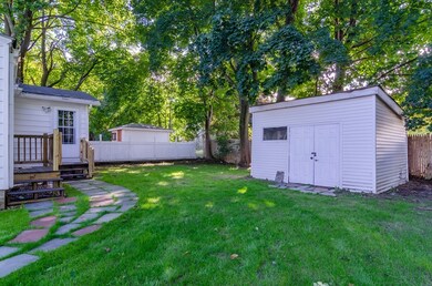 27 Dudley St, Manchester, NH 03103 - photo 4