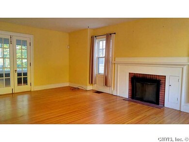 Living Room Spacious open Living room with wood bu