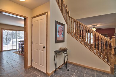 205 Hampshire Dr, Jefferson Township, PA 18436 - photo 7