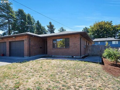 1532 E 3rd St, Newberg, OR 97132 - photo 2