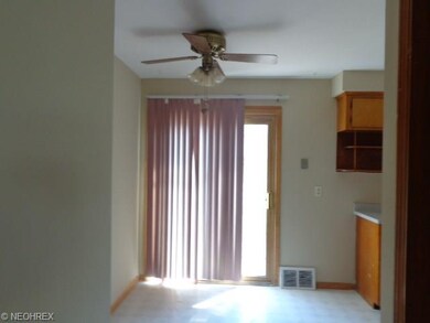 Eat in kitchen area