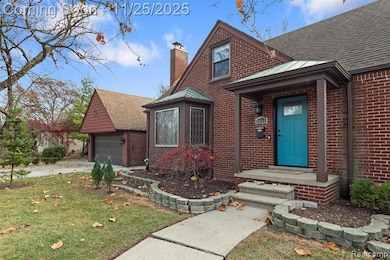 13111 Nadine Ave, Huntington Woods, MI 48070 - photo 3