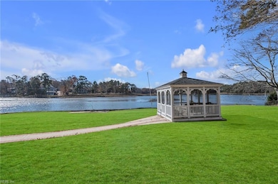 107 Linda Dr, Newport News, VA 23608 - photo 6