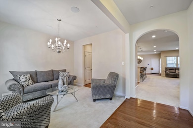 7208 Cherry Ln, Laurel, MD 20707 - photo 6