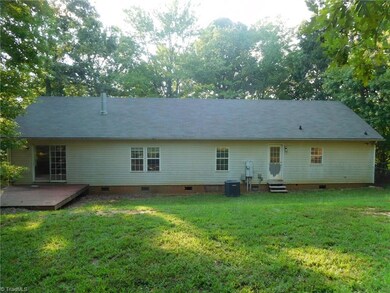 1605 Staleys Farm Rd, Asheboro, NC 27205 - photo 2