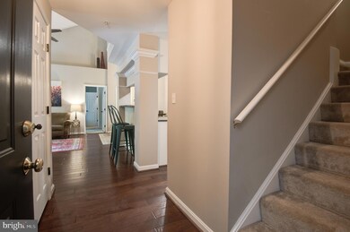 20453 Chesapeake Square unit 303, Sterling, VA 20165 - photo 2