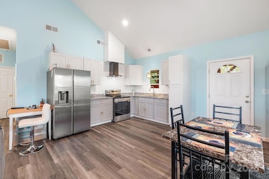 845 Spindale St, Spindale, NC 28160 - photo 7