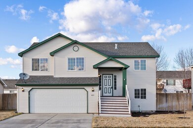 423 E Tara Lee Ave, Medical Lake, WA 99022 - photo 2