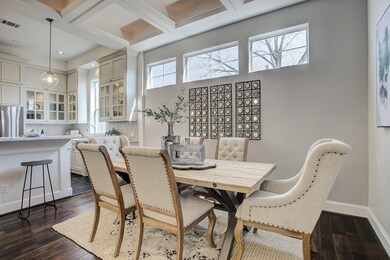 The diningroom welcomes you at the landing of the