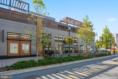 5812 Inman Park Cir unit 200, Rockville, MD 20852 - photo 2