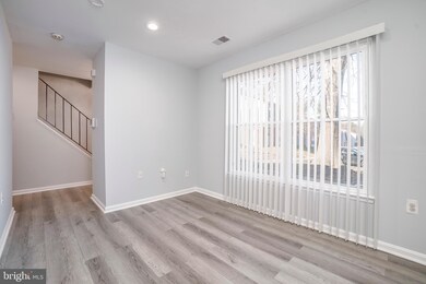 506 Peacock Dr, Hyattsville, MD 20785 - photo 3