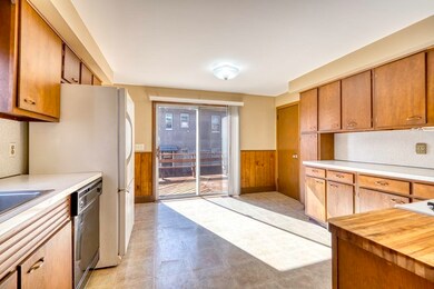 8 Russell Rd unit 10, Winchester, MA 01890 - photo 6