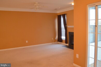25280 Lake Shore Square unit 202, Chantilly, VA 20152 - photo 4