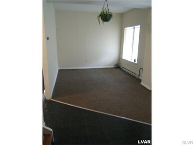 837 W Chew St, Allentown, PA 18102 - photo 2