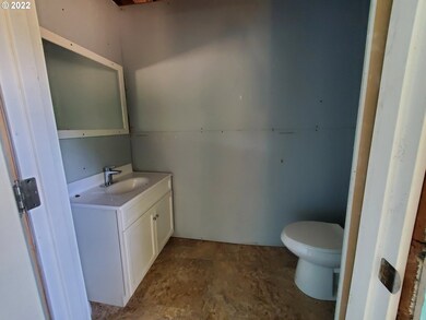 7029 N Fork Siuslaw Rd, Florence, OR 97439 - photo 7