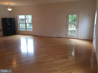 8216 Fort Smallwood Rd, Curtis Bay, MD 21226 - photo 4