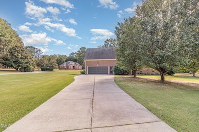 512 W Franklin St, Zebulon, NC 27597 - photo 6