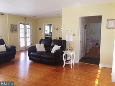 97 N Columbia St, Woodbury, NJ 08096 - photo 6
