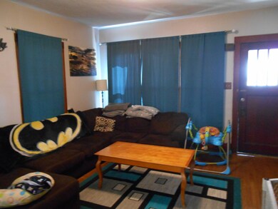 854 W Avon St, Freeport, IL 61032 - photo 3