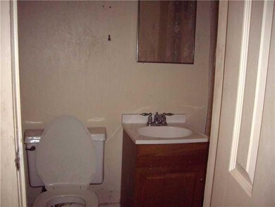 Full Bath.