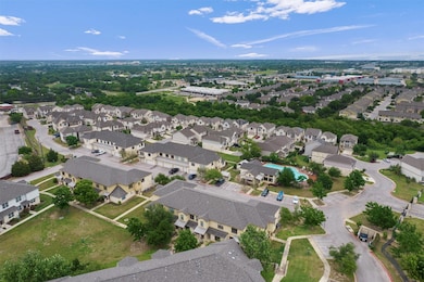 2101 Town Centre Dr unit 2004, Round Rock, TX 78664 - photo 2