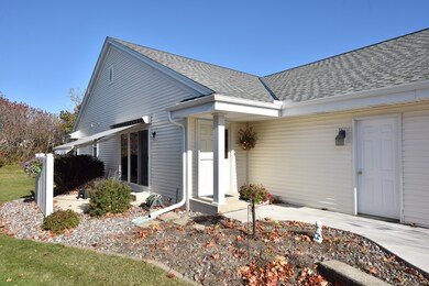 1875 Woodview Cir unit 281, Port Washington, WI 53074 - photo 2