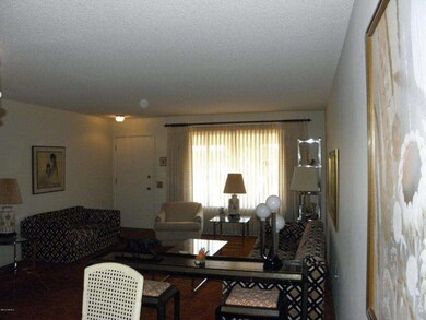 9602 W Granada Dr, Sun City, AZ 85373 - photo 2