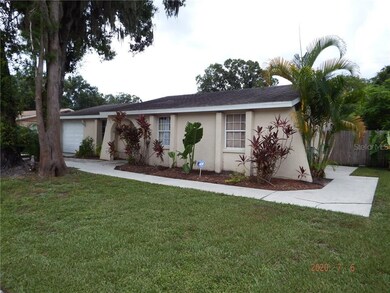 3675 Sugarcreek Dr, Tampa, FL 33619 - photo 3