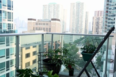 The Shore Club unit 1108, Jersey City, NJ 07310 - photo 5