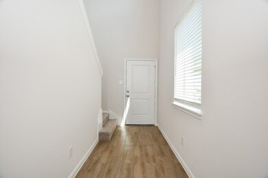 Discover this bright entryway.