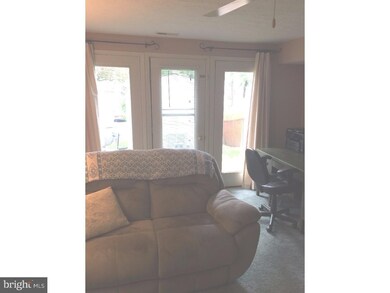 147 Independence Dr, Morrisville, PA 19067 - photo 6